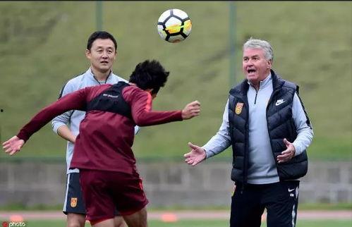 爆料韩国国足球员名单最新,最新韩国国足球员名单曝光，备战世界杯阵容引热议！